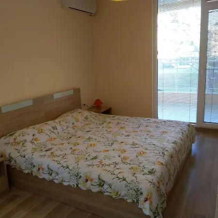 Apartamento Lyudiev